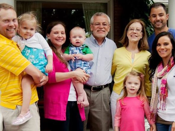 Sen. Steve Halloran with his wife, children and grandchildren.